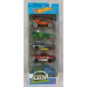 Hot Wheels 5 Car Gift Pack,, City VS Toxic Creatures, 2020, 1:64 Diecast, New